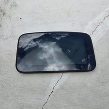 2016-2022 Honda HRV HR-V Sunroof Glass Factory Roof Moonroof OEM picture