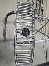 2018 2021 VOLVO XC60 GRILLE ASSEMBLY OEM UPPER FRONT CENTER GRILL 31457608 picture
