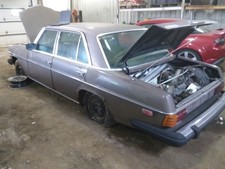 Steering Gear/Rack 123 Type Power Steering Fits 75-85 MERCEDES 300D 2080983 picture
