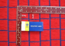 BOXof 10 New 5w GE miniature 28v LIGHT BULB 400 wedge base 5 watt 28 volt T3.25  picture