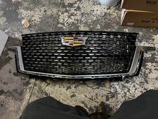 GM grille for 2021-2026 Cadillac Escalade picture