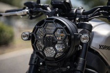 Yamaha XSR900 Headlight Cover – 3D Printed Honeycomb Design – Custom Protective  picture