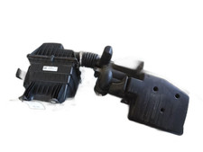 2015-2022 Chevrolet Colorado Air Cleaner Intake Box Assembly Fits 2.5L OEM picture