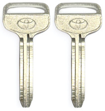 Set Of 2 TR47 - X217 - Toyota - Metal Key Blank picture
