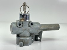 Mercedes Neiman 95 W108 W109 & MED W110 111 W112 Ignition Assembly Steering Lock picture