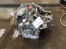 Manual Transmission 4 Cylinder Fits 03-07 VUE 361125 picture