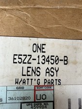 E5ZZ-13450-B NOS OEM Ford 1985-1986 Mustang SVO 1993 SVT Cobra Tail Lt RH  NIB picture