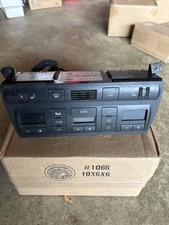 1998 - 2001 Audi A6 A/C Heater Climate Control Unit P: 4B0 820 043Q OEM picture