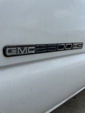 2001-06 GMC Sierra 2500HD Factory OEM Emblem Side Door Driver or Passenger picture