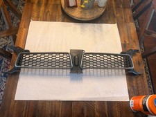1975-1977 Honda Civic 1200 1.2L Front Grille Grille Assembly OEM picture