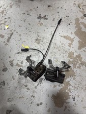 2019 Volvo XC90 Front Right Left Hold Bonnet Latch Lock OEM 32226109🍯 picture