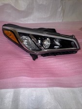 2015-2017 Hyundai Sonata RH passanger Headlight OEM 92102-C2100 picture