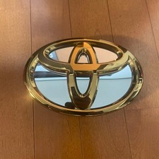 Very Rare Toyota Genuine Front Emblem, Gold, Oval Shape, For Toyota Vellfire 30 picture
