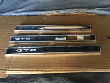 1967 PONTIAC GTO LEMANS DASH GRAB HANDLE AND TRIM BLACK INTERIOR TRIM GLOVE BOX picture