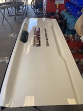 20-25 GMC SIERRA 2500/3500 Tailgate, White, Takeoff , NO CAMERA, E-Z Lift picture