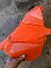 KTM 125 SX *2003 KTM 125 SX 2003 GAS TANK ASSEMBLY picture