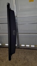 A genuine OEM 2022 Volkswagen Atlas retractable cargo cover picture