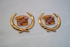 NEW 70s 80s 90s CADILLAC ROOF PANEL CREST WREATH EMBLEM SET 4 PCS. NEW   picture