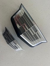 2020 - 2024 Cadillac CT5 2020 - 2021 CT4 SET Crest Emblem OEM 84552880 picture