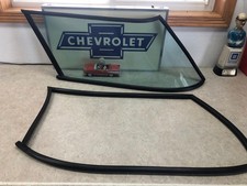 55 56 57 CHEVROLET CHEVROLET NOMAD & SAFARI QUARTER WINDOW SEALS MADE IN THE USA picture