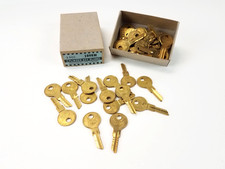 36 Vtg 1098M Brass Key Blanks For Cars Harley Davidson Briggs Stratton 75101 B1 picture
