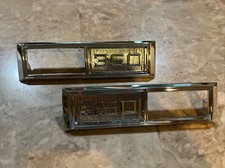 1968-69 Chevrolet Front Marker Light Bezel With Engine Size 350 Emblem PAIR picture