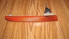 03-07 SAAB 9-3 FRONT SIDE MARKER LIGHT RH OEM PASSENGER picture