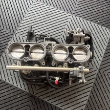 Complete 2006-2015 Yamaha FZ1 Throttle Body/Fuel Injectors OEM picture