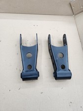 newer silverado sierra rear universal adjustable lowering shackles picture