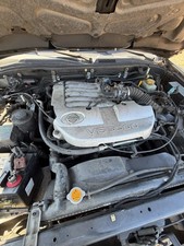 2002-2004 Nissan Pathfinder 3.5L V6 Engine Motor VQ35 picture
