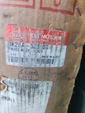 98-02 KIA SEPHIA O.E.M  HOOD IN UNOPENED BOX AND AFTERMARKET RIGHT FENDER picture