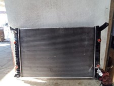 Radiator Fits 11-16 SIERRA 2500 PICKUP 4095401 picture