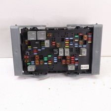 2010-2014 Chevrolet Tahoe Fuse Block 22798217_01 picture