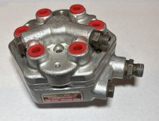 ✅ 1986-93 Mercedes 260E 300E 300TE 300SE Fuel Distributor  6 cylinder Bosch  OEM picture
