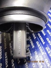VOLVO D13 coolant thermostat 21613426 Genuine MAHLE made in Germany picture