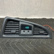 2001-2004 Nissan Pathfinder Center Dash Vent Clock Assembly OEM picture