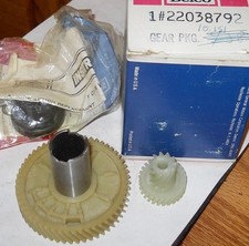 NOS 1984-96 Chevrolet Corvette 1984-87 Camaro Wiper Motor Shaft & Gear picture