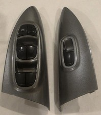2011-2017 NISSAN JUKE  LEFT & RIGHT SIDE POWER WINDOW SWITCH GRAY OEM picture