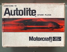 VINTAGE AUTOLITE spark plug NEW UNUSED NOS # AT42 BOX OF 10 FORD NOS picture