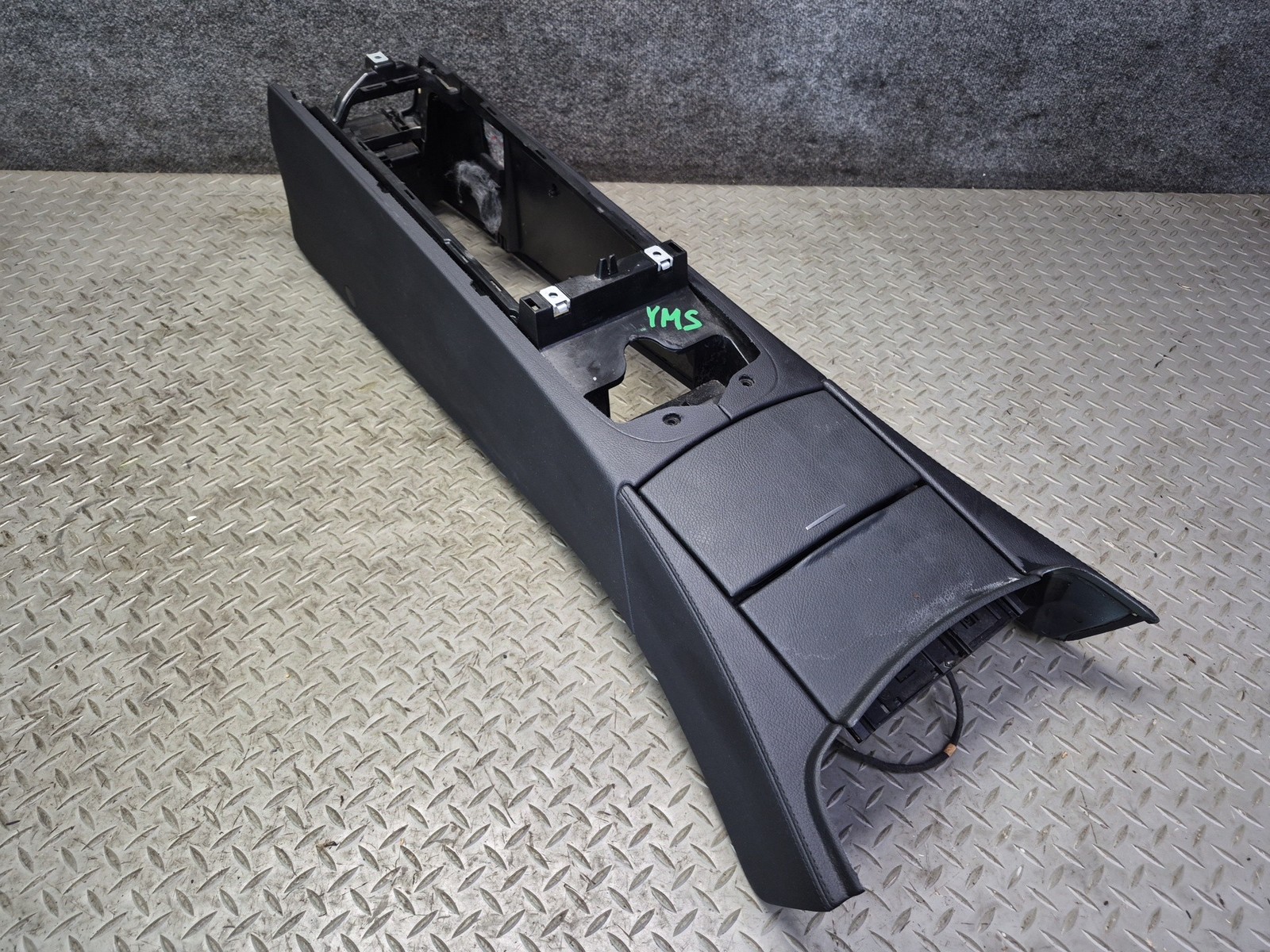 07-09 MERCEDES W221 S-CLASS FRONT CENTER CONSOLE STORAGE COMPARTMENT PANEL OEM