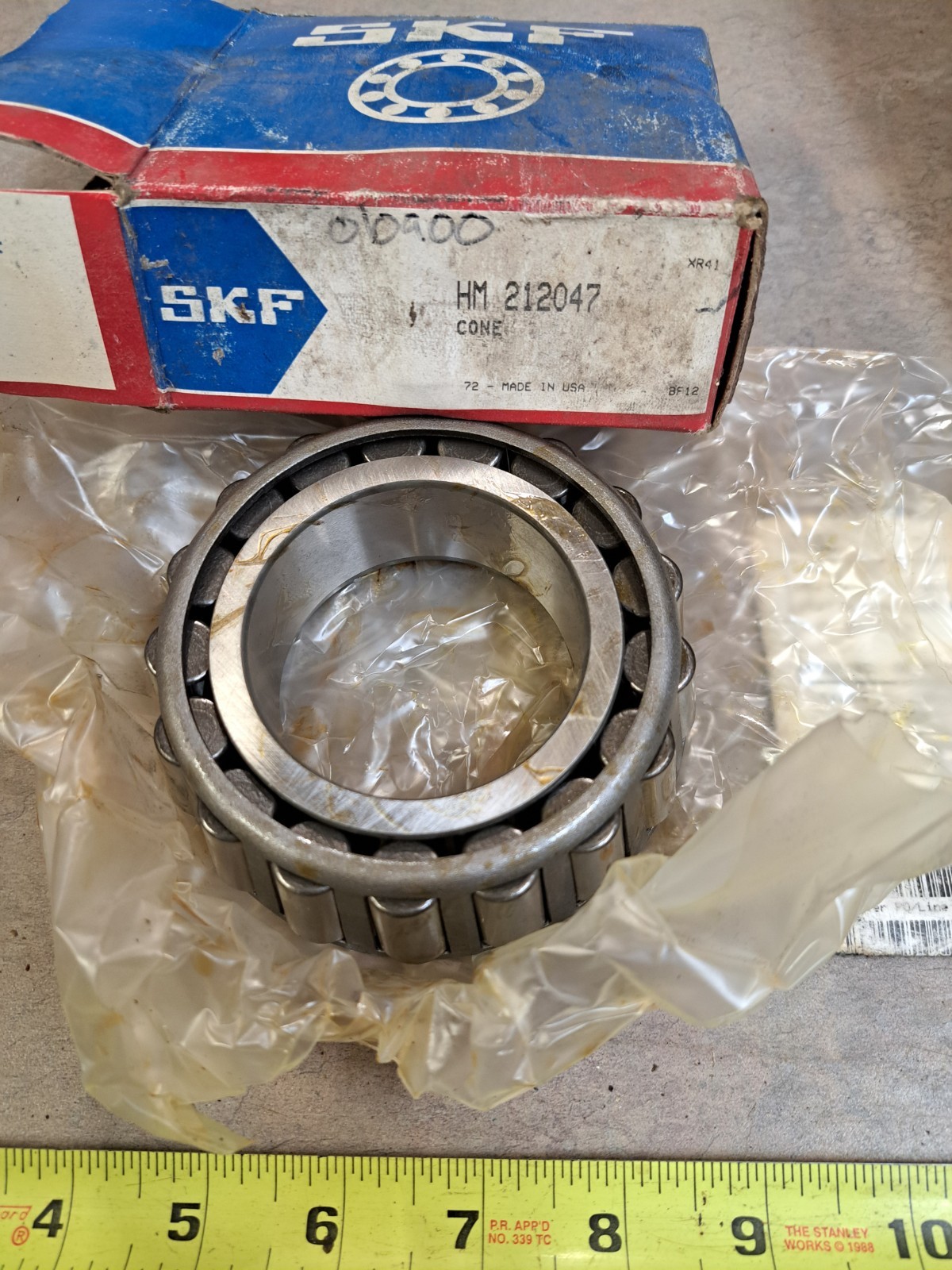 SKF HM212047 Tapered Roller Bearing Made in USA New Old Stock SKF HM212047 Tapered Roller Bearing Made in USA New Old Stock