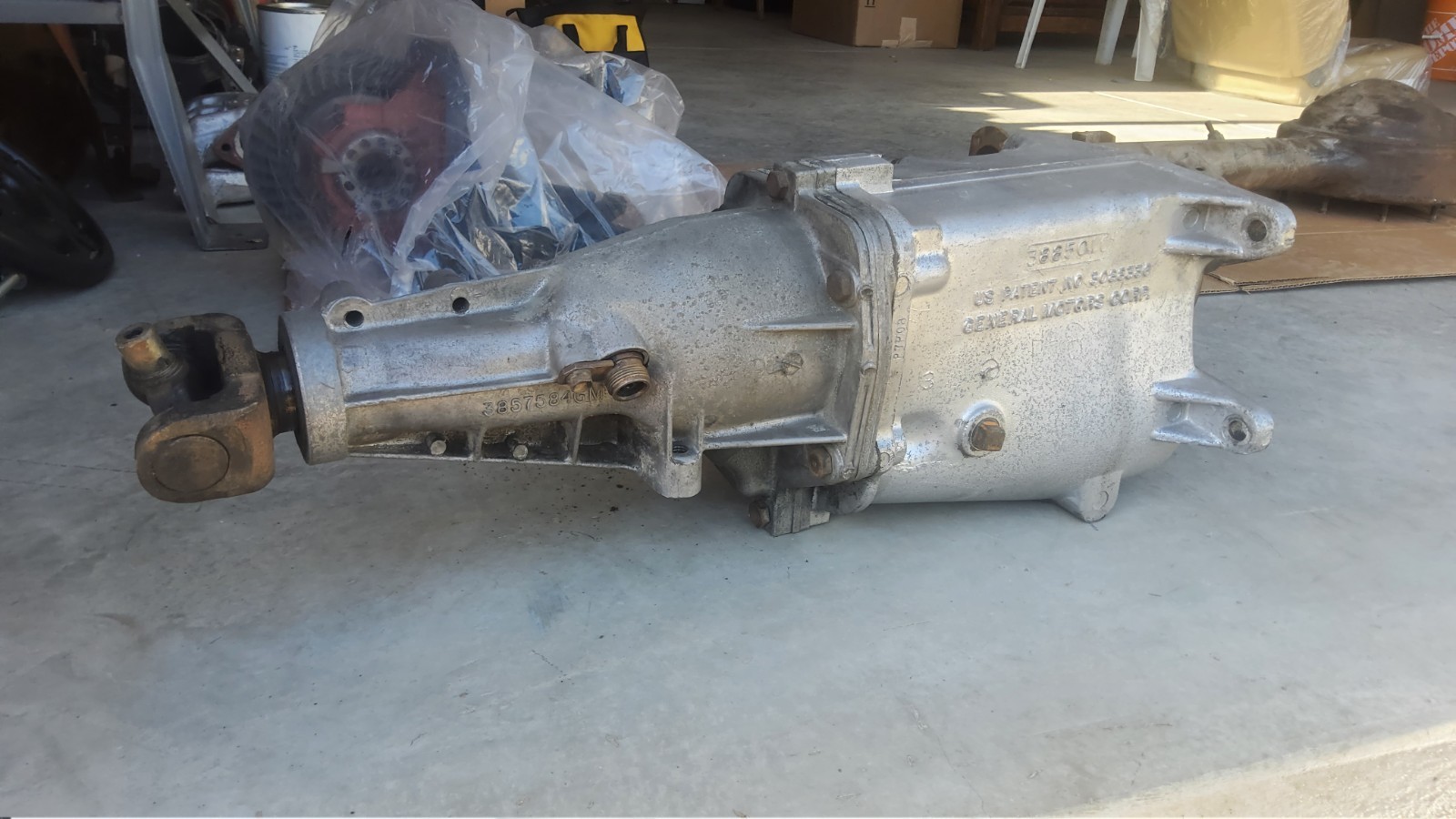 1967 Muncie 4 speed manual transmission 3885010