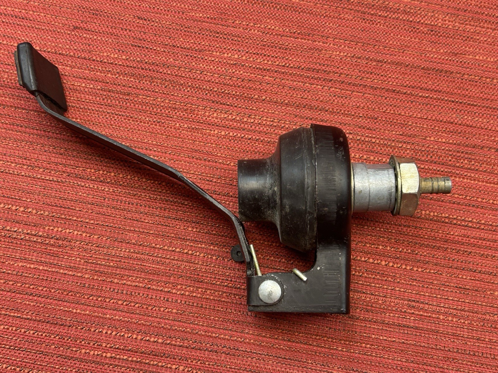 NOS? 1957-1960 Ford truck F-100 windshield washer squirter, foot operated. NOS? 1957-1960 Ford truck F-100 windshield washer squirter, foot operated.