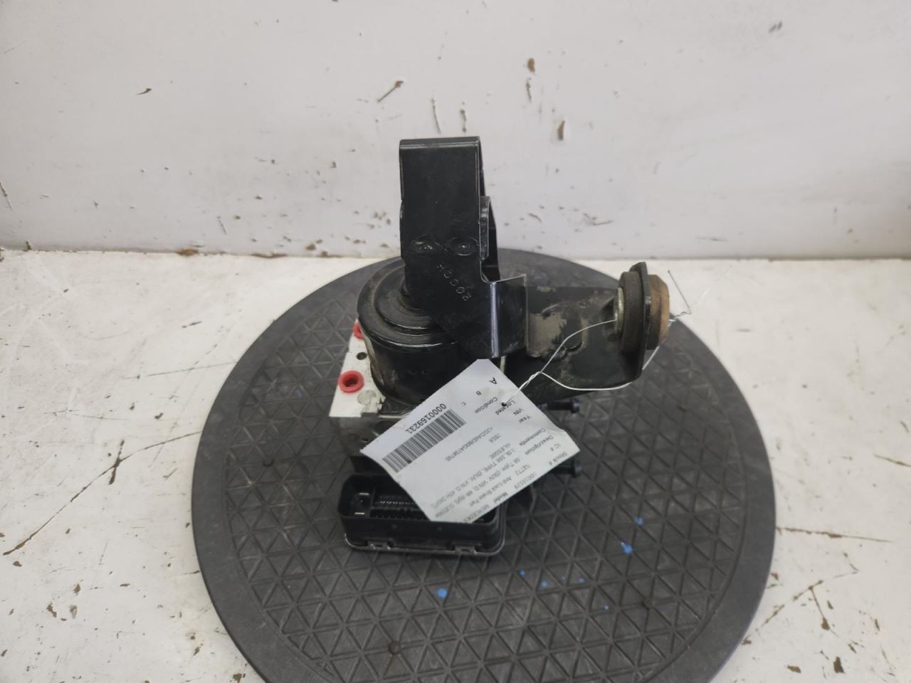 Anti-Lock Brake Part 166 Type Suv VIN D Fits 16-18 MERCEDES GLE-CLASS 774666