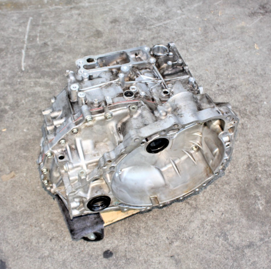 OEM 2020-2022 Toyota Highlander Automatic transmisison case / housing empty