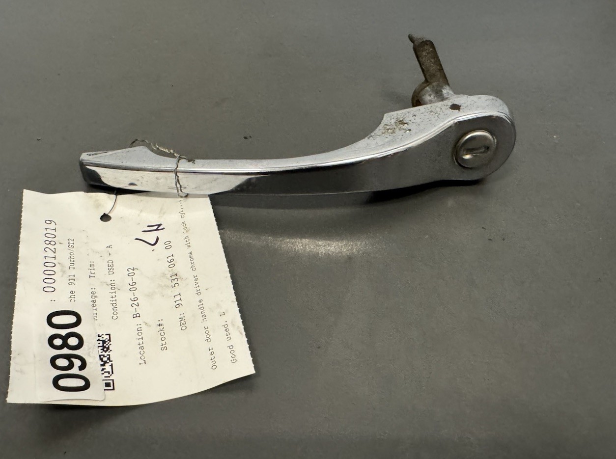 1970-77 USED ORIGINAL PORSCHE 911 CHROME DOOR HANDLE 91153106100