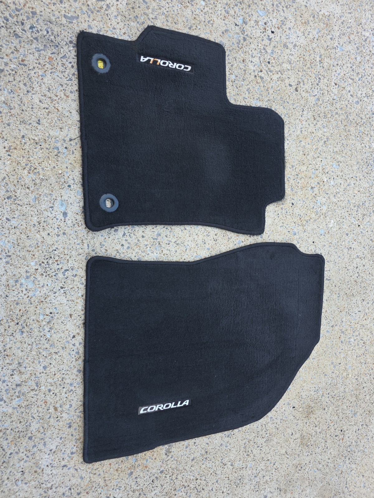 2020-24 Toyota Corolla Genuine OEM Carpet Floor Mat 2pc Black PT206-02200 2020-24 Toyota Corolla Genuine OEM Carpet Floor Mat 2pc Black PT206-02200