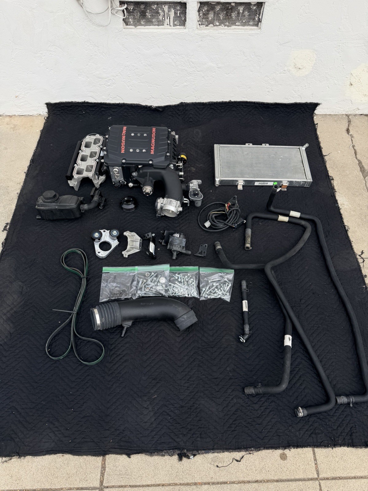 18-25 Jeep wrangler JK Gladiator 3.6l Magnuson Tvs1900 Supercharger Kit 18-25 Jeep wrangler JK Gladiator 3.6l Magnuson Tvs1900 Supercharger Kit