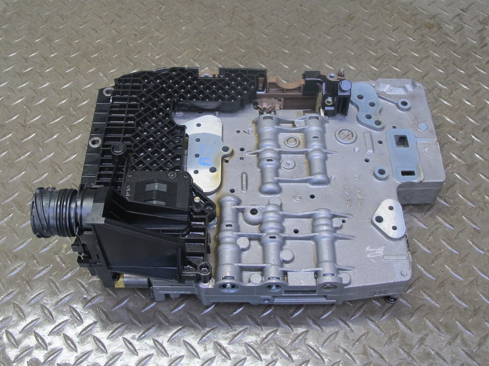 06-08 BMW E85 Z4 3.0L 6HP-19Z AUTOMATIC TRANSMISSION VALVE BODY MECHATRONIC OEM