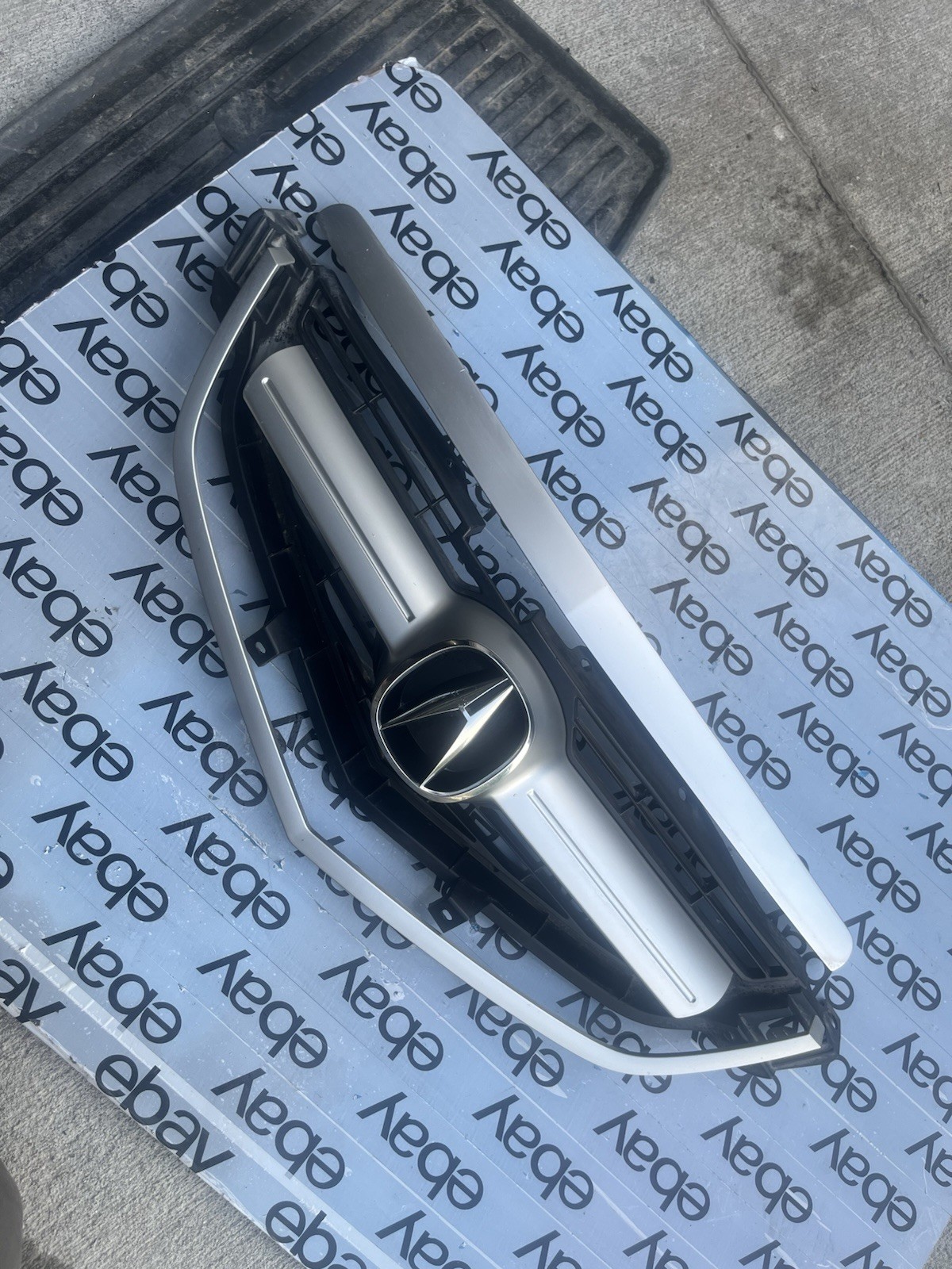 ⚡️2005-2008 Acura TL BASE MODEL Front Grill w/ Emblem GRILLE OEM Complete ⚡️ ⚡️2005-2008 Acura TL BASE MODEL Front Grill w/ Emblem GRILLE OEM Complete ⚡️